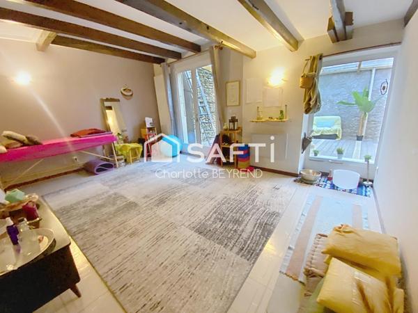 Maison Lorraine atypique de 160m2 avec patio, double garage et jardin de 360m2