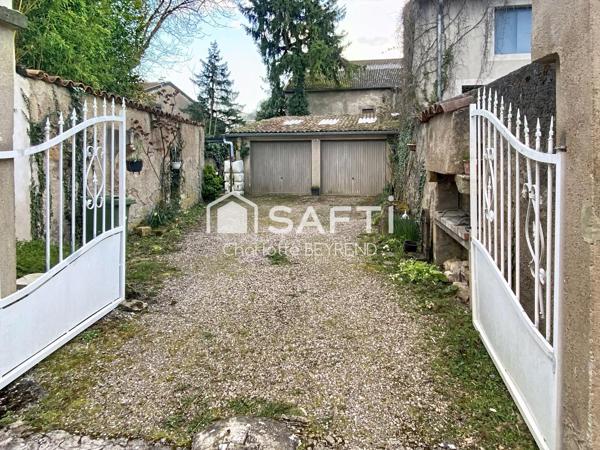 Maison Lorraine atypique de 160m2 avec patio, double garage et jardin de 360m2