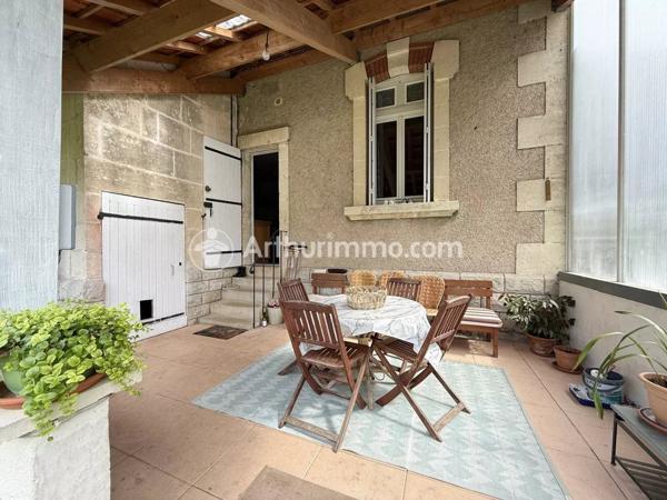 Vente                                                      Maison
                        
                     3 pièces                      77 m2                     à Neuvic