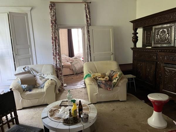 Maison à vendre |  Saint-Hilaire-la-Palud |  7 pièces | 246 m²