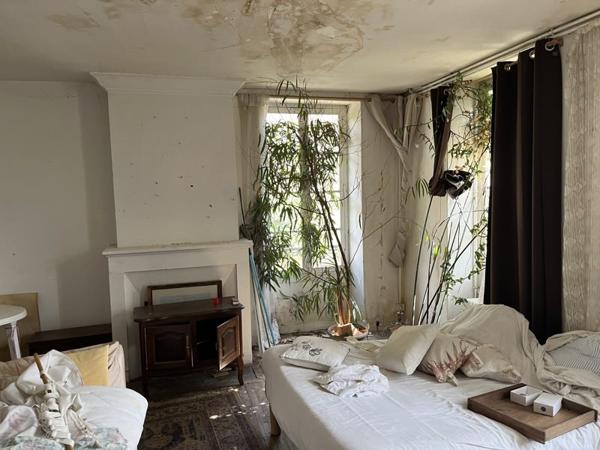 Maison à vendre |  Saint-Hilaire-la-Palud |  7 pièces | 246 m²