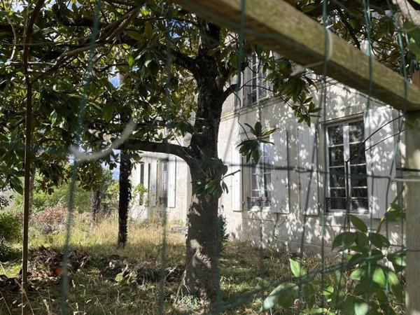 Maison à vendre |  Saint-Hilaire-la-Palud |  7 pièces | 246 m²