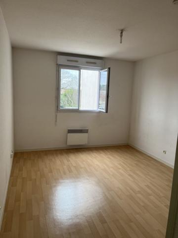 T1 - 470.88 € CC / MOIS - PESSAC CANDEAU