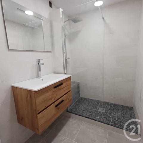 Appartement F3 à vendre  3 pièces - 62,33 m2 ST ANDRE LES VERGERS - 10