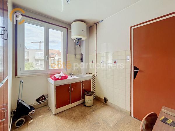 Vente
                Appartement63 m² - 3 Pièces -
                    LE KREMLIN BICETRE (94270)