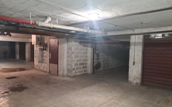 Stationnement à vendre    16 m2 Nice