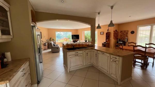 Vente Villa 5 pièces 155 m2 à Millau