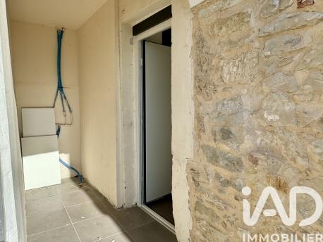 Location appartement 2 pièces 46 m² Nîmes