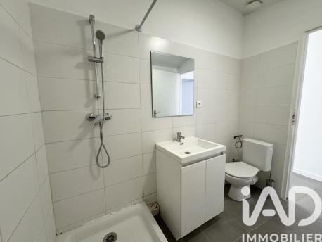 Location appartement 2 pièces 46 m² Nîmes