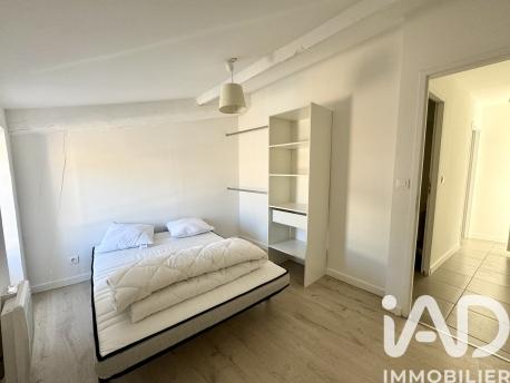 Location appartement 2 pièces 46 m² Nîmes