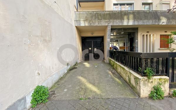 Stationnement à vendre    10 m2 Paris 20