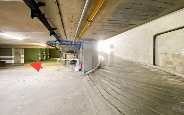 Stationnement à vendre    10 m2 Paris 20