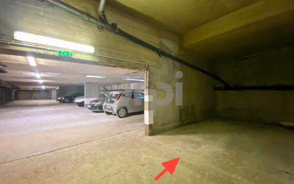 Stationnement à vendre    10 m2 Paris 20