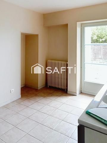 ensemble de deux maisons