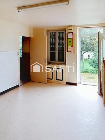 ensemble de deux maisons