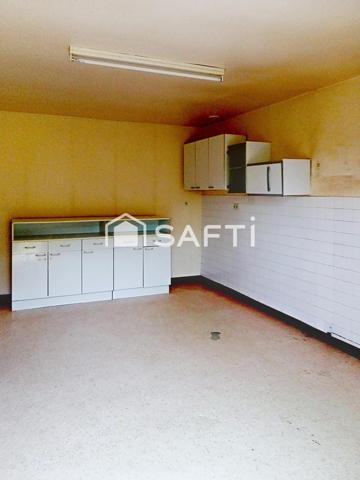 ensemble de deux maisons