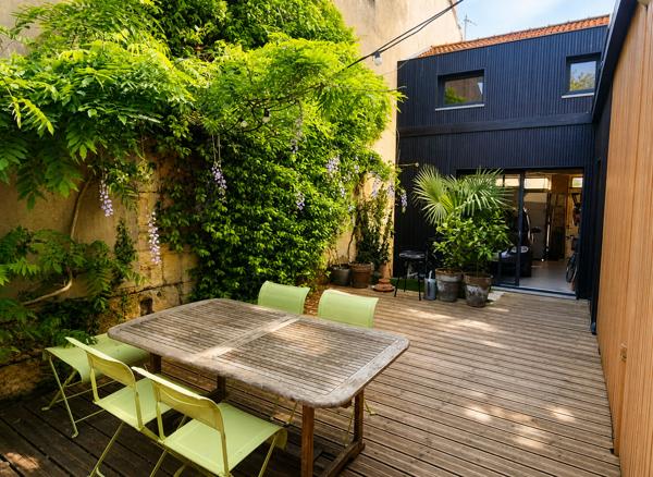 BORDEAUX BARRIERE DE PESSAC - Echoppe de 115m² avec terrasse et garage