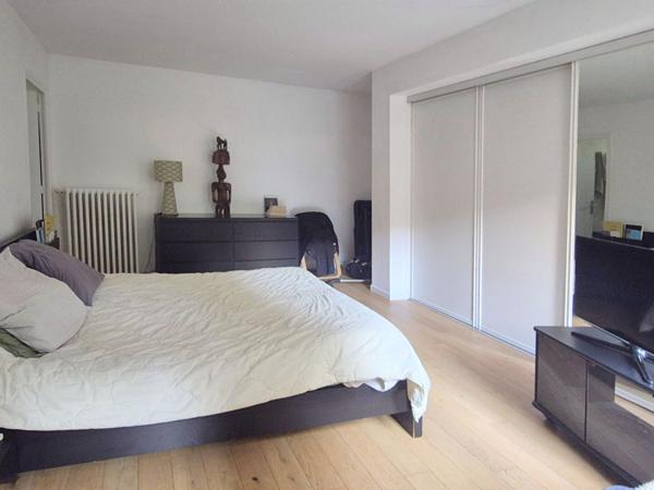 BORDEAUX BARRIERE DE PESSAC - Echoppe de 115m² avec terrasse et garage