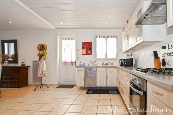 Maison à vendre 5 pièces DOMPIERRE SUR MER (17)