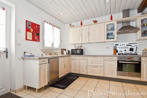 Maison à vendre 5 pièces DOMPIERRE SUR MER (17)