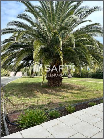 Villa contemporaine à ORS beau terrain et piscine