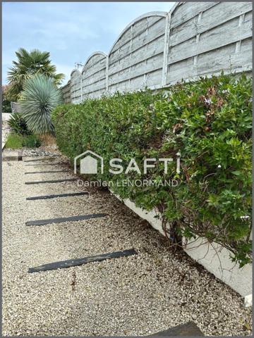 Villa contemporaine à ORS beau terrain et piscine