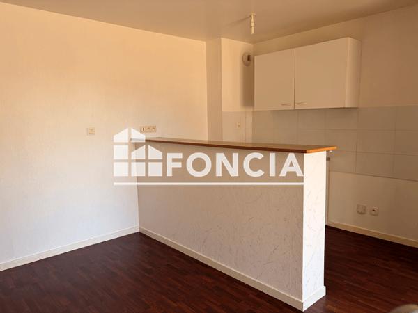 Location Appartement 2 pièces 39 m² - 2 RUE MODIGLIANI Yffiniac 22120