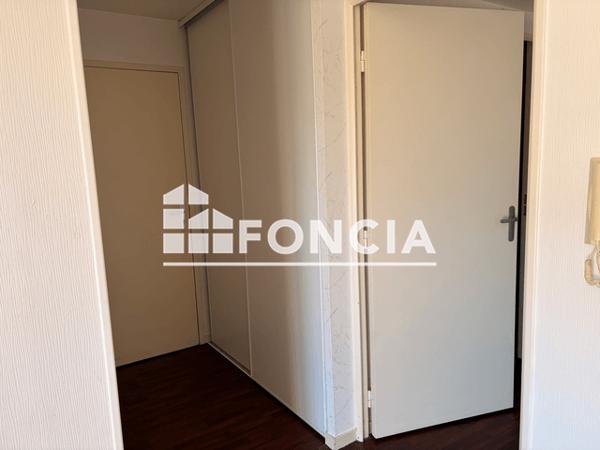 Location Appartement 2 pièces 39 m² - 2 RUE MODIGLIANI Yffiniac 22120