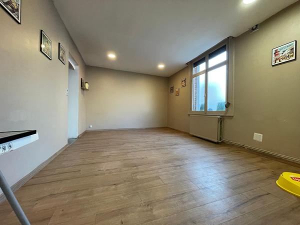 Lille (59160) OPPORTUNITÉ – LOCAL COMMERCIAL EN EXCLUSIVITÉ À LOMME