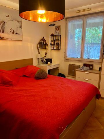 La Croix-Valmer (83420) Appartement T2 bis /RDC Centre village