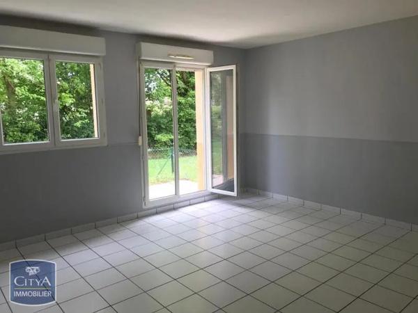 Maison à louer 4 pièces 83.64m² Val-de-Reuil (27100)