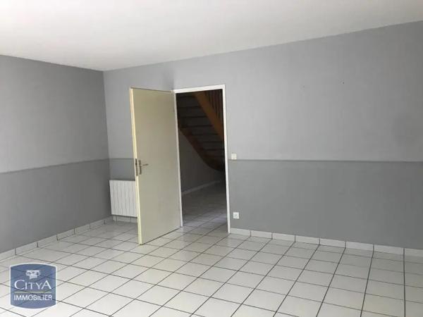 Maison à louer 4 pièces 83.64m² Val-de-Reuil (27100)