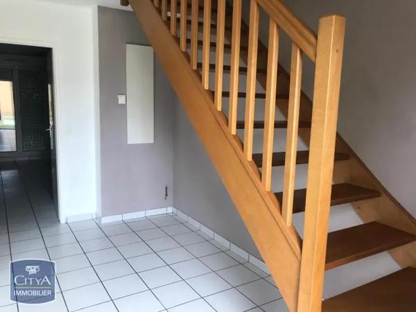 Maison à louer 4 pièces 83.64m² Val-de-Reuil (27100)