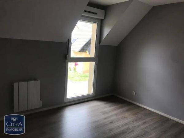 Maison à louer 4 pièces 83.64m² Val-de-Reuil (27100)