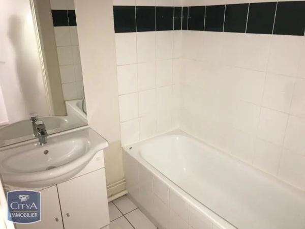 Maison à louer 4 pièces 83.64m² Val-de-Reuil (27100)