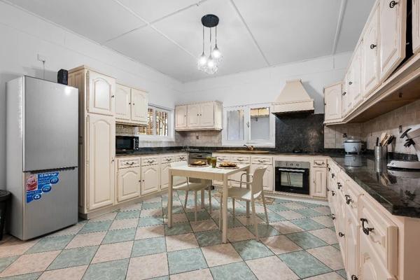 🏡 Maison d’Exception de 297 m² sur 1 906 m² de Terrain – Idéale pour Colocation, Gîte ou Chambres d’Hôtes