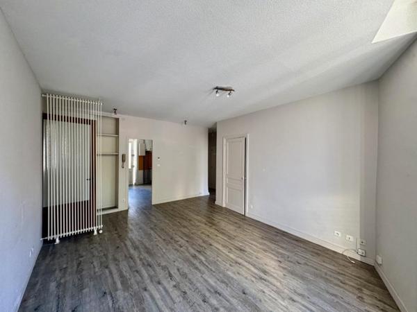 APPARTEMENT T3 A LOUER A ROANNE - CENTRE VILLE