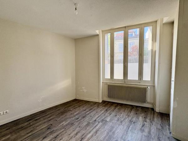 APPARTEMENT T3 A LOUER A ROANNE - CENTRE VILLE
