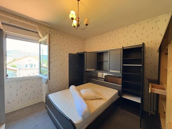 Vente Maison 4 pièces à Villeneuve-d'Olmes