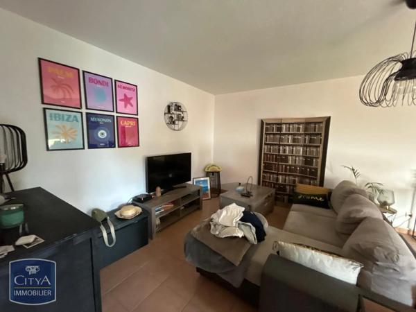 Appartement à louer 2 pièces 49.79m² Carpentras (84200)