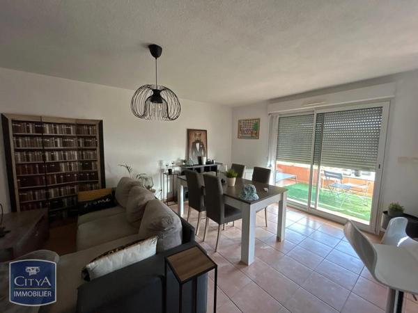 Appartement à louer 2 pièces 49.79m² Carpentras (84200)