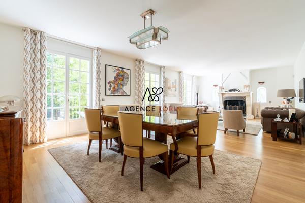 Maison Le Vésinet 8 pièces 207 m² Le vesinet