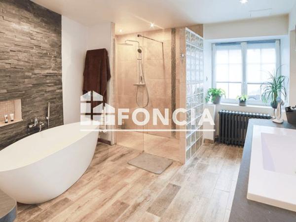 À vendre Maison 7 pièces 153 m² - Val-du-maine 53340