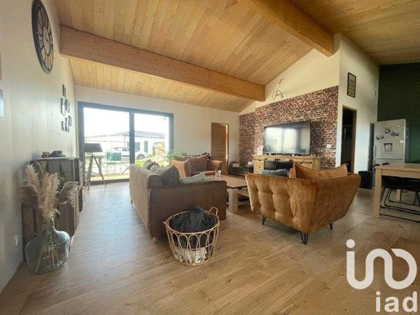 Maison 5 pièces de 118 m² à Médis (17600)