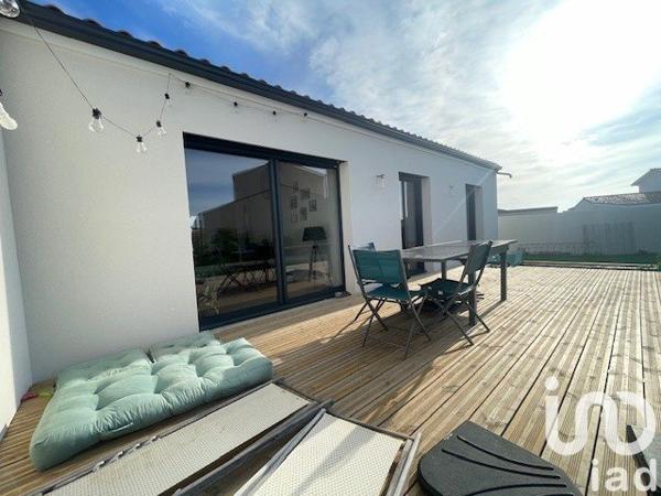 Maison 5 pièces de 118 m² à Médis (17600)