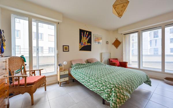 Appartement à vendre    4 pièces • 106,30 m2 Paris 20