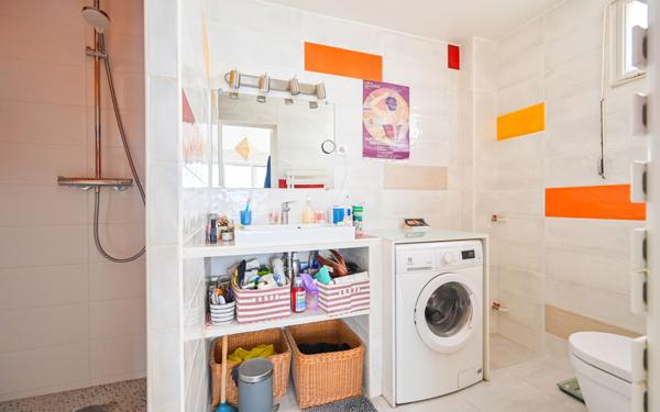 Appartement à vendre    4 pièces • 106,30 m2 Paris 20