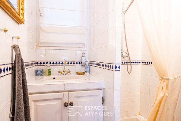 Maison de village singulière