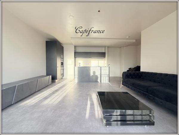 Appartement à vendre 3 pièces de 71 m Balcon Parking