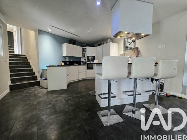 Maison à vendre 6 pièces 200 m² Contes